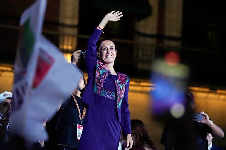 멕시코 헌정사 200년만 첫 여성 대통령 탄생