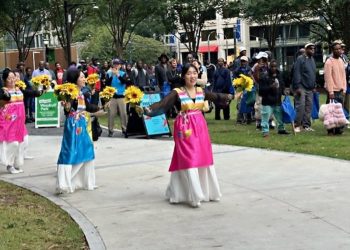 디딤돌 선교회 '노숙자 돌봄' 축제